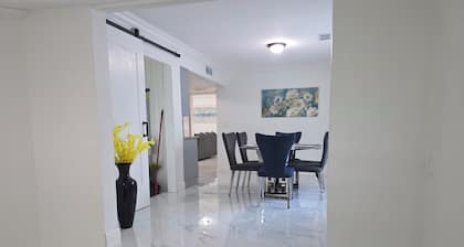 Cozy Downtown Lake Mary House