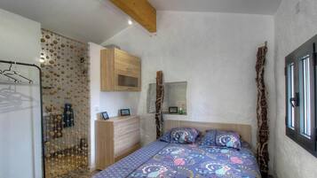 Travel crib