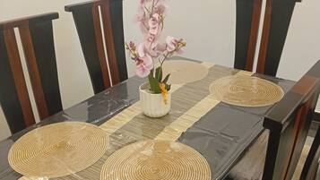 Dineren