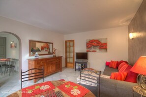 Living area - Toussaint - OLMETO - Gîte (OLMETO)