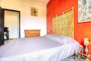 Room - Vrbo Property (LEVIE)