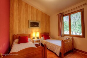 Room - Vrbo Property (MONACIA D'AULLENE)