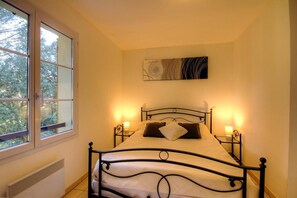 Room - Vrbo Property (PATRIMONIO)