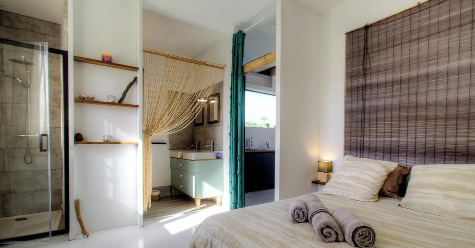 1 bedroom, travel cot, free WiFi