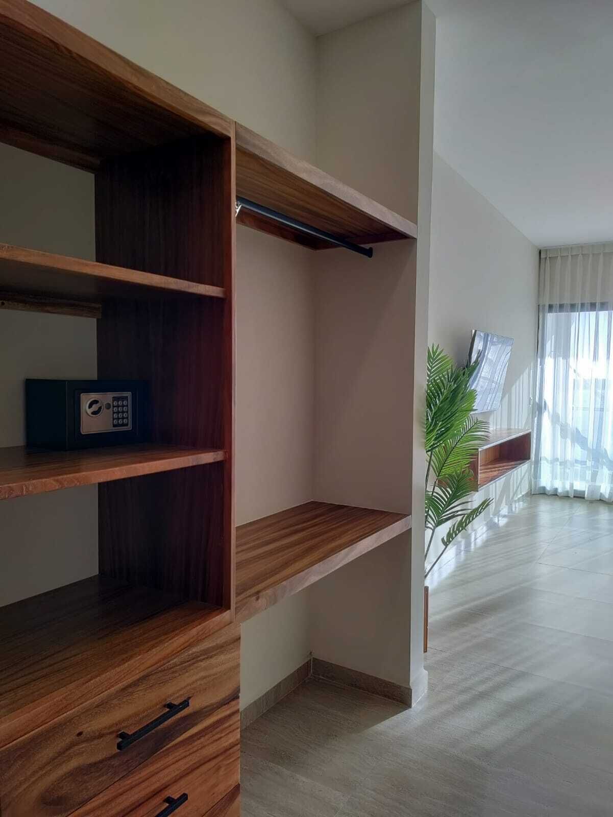 Tweepersoonskamer, balkon, uitzicht op zee | Interieur
