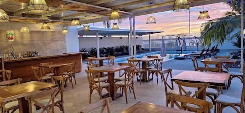 Hotel Bahía Paraíso
