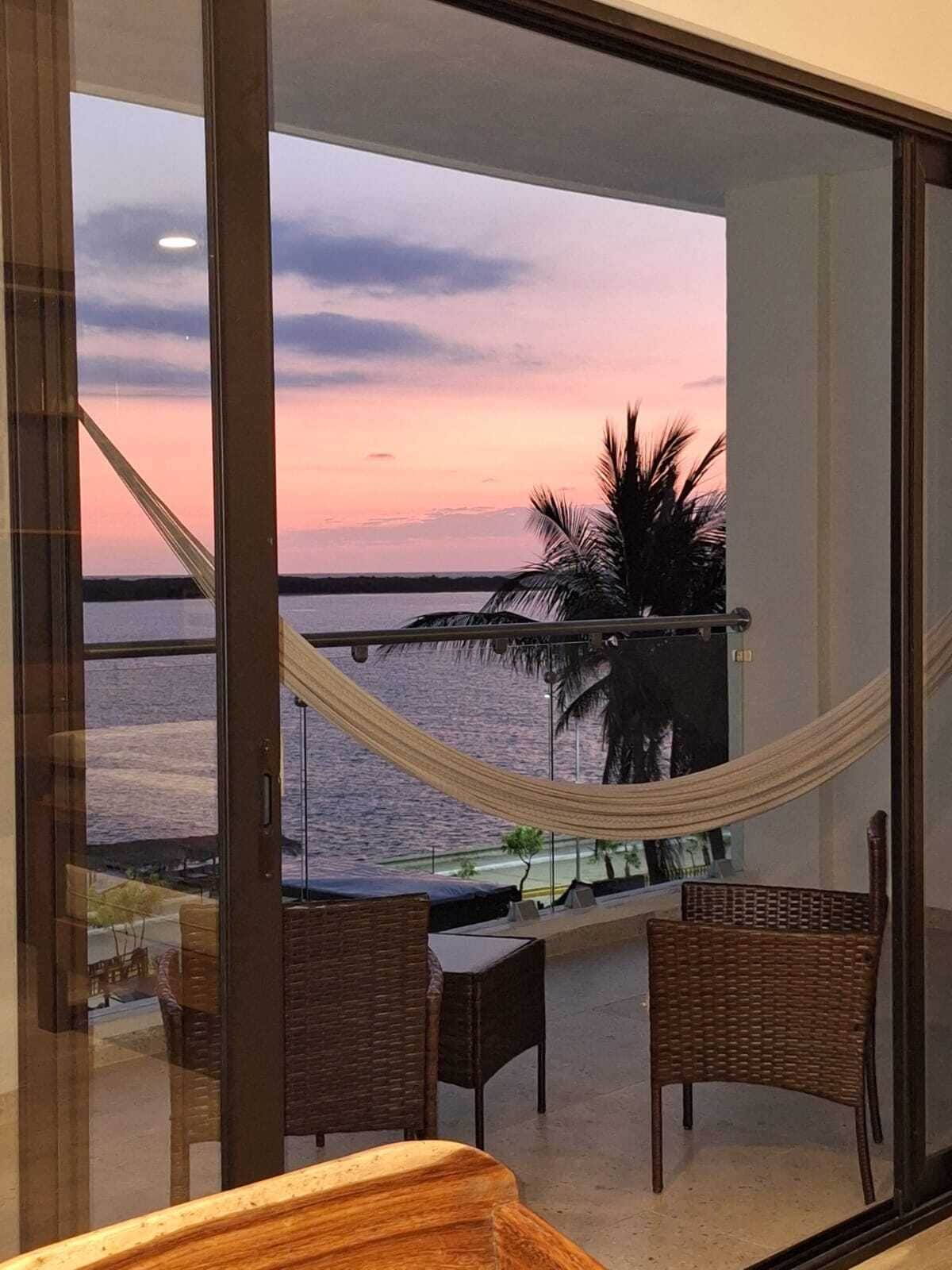 Habitación doble, balcón, vista al mar | Vista desde la habitación