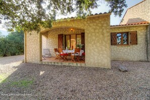 Outdoor dining - L'Aragnasca - PERI PLAIN (PLAINE DE PERI)