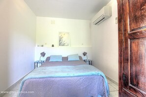 Room - Vrbo Property (SERRA DI FERRO)