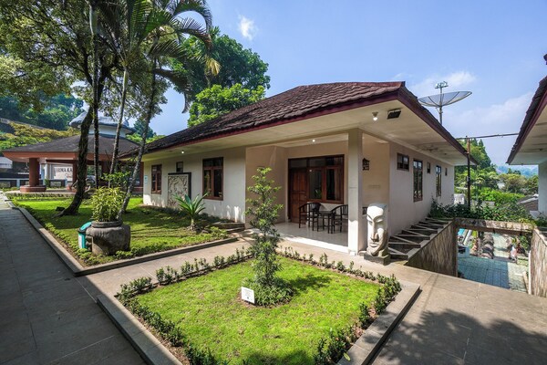 Villa Tjokro 3 By Arba - Cisarua
