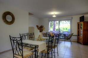 Dining - U PINU - PATRIMONIO - Gîte (PATRIMONIO)