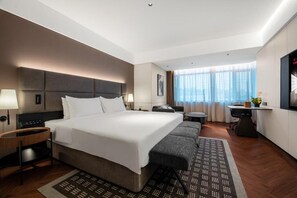 Chambre Double Luxe, vue ville | Bureau, rideaux occultants, chambres insonorisées