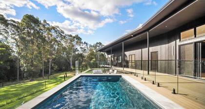 Endeavour Grey - Mothar Mt Horse & Guest Stay