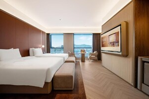 Business Twin Room, City View | Free minibar, laptop workspace, free WiFi, bed sheets