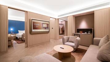 Free minibar, laptop workspace, free WiFi, bed sheets