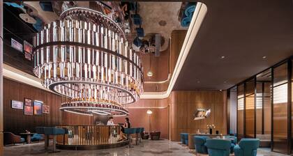 Crystal Hotel Weihai Happiness Gate