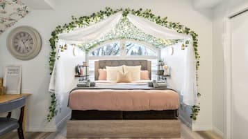 3 bedrooms, internet, bed sheets