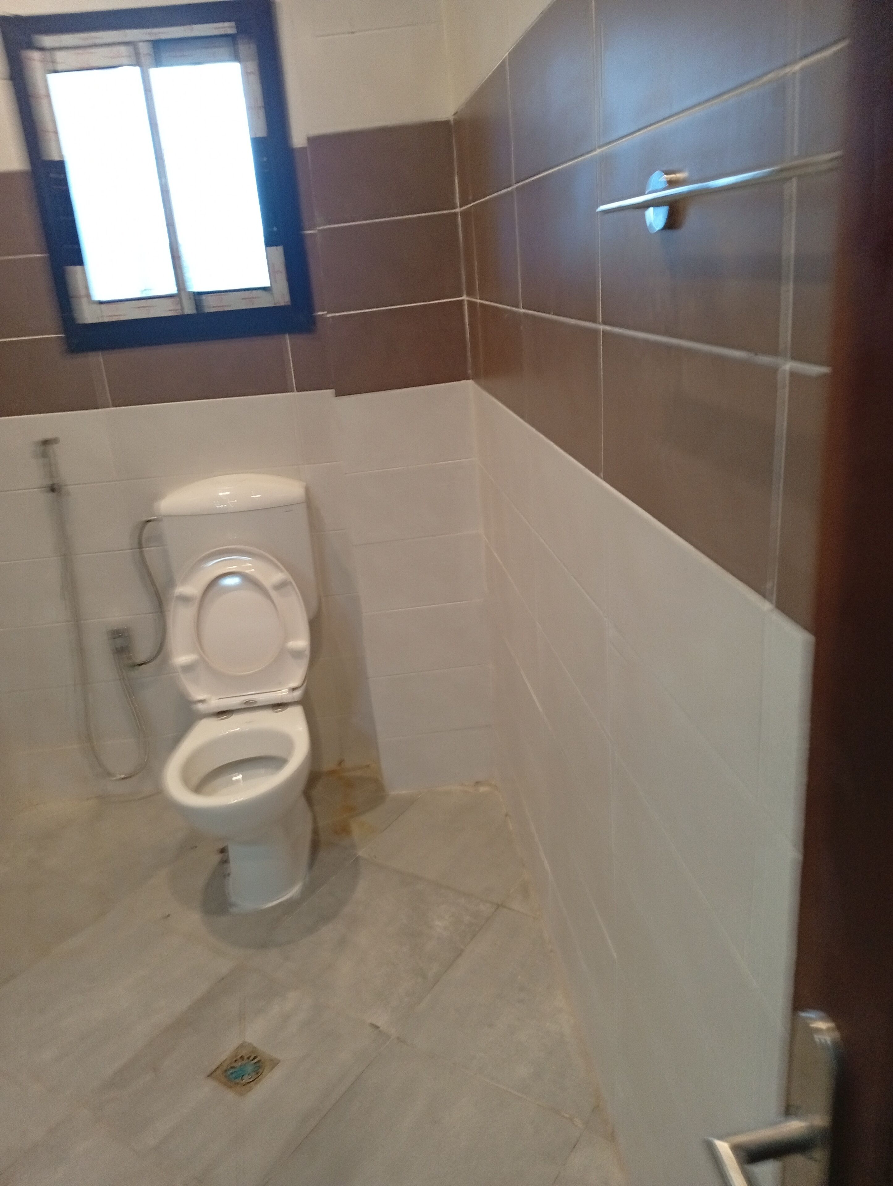 Deluxe Penthouse, 3 Bedrooms, Kitchen, City View | Bathroom | Shower, toilet paper