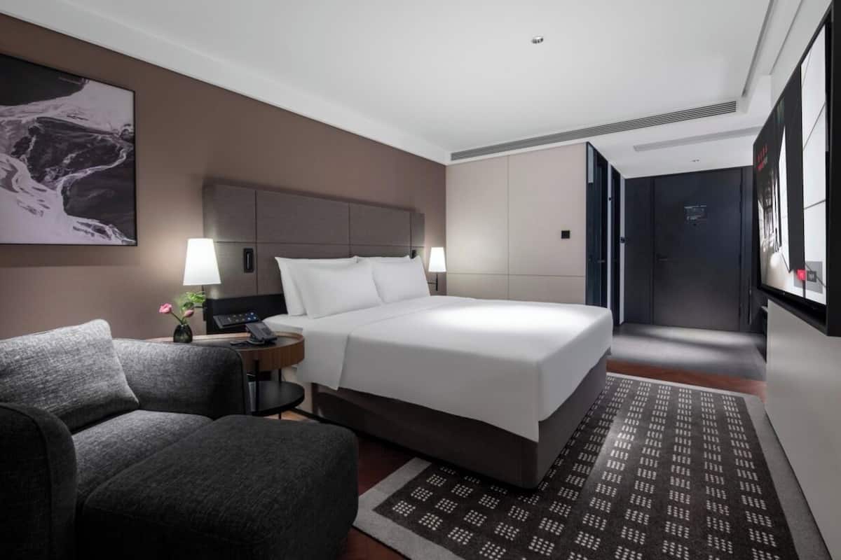 Superior Double Room | Gebar bulu kapas, bar mini percuma, Wi-fi percuma, cadar katil 