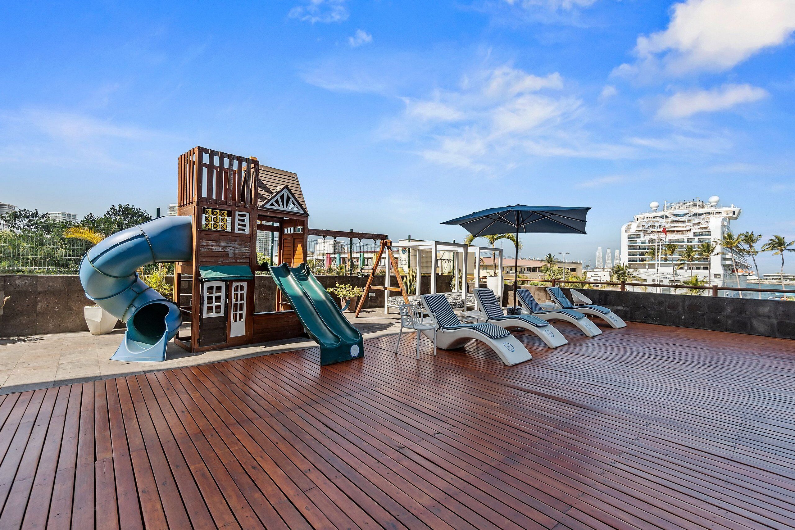Family Apartment | Terrace/patio