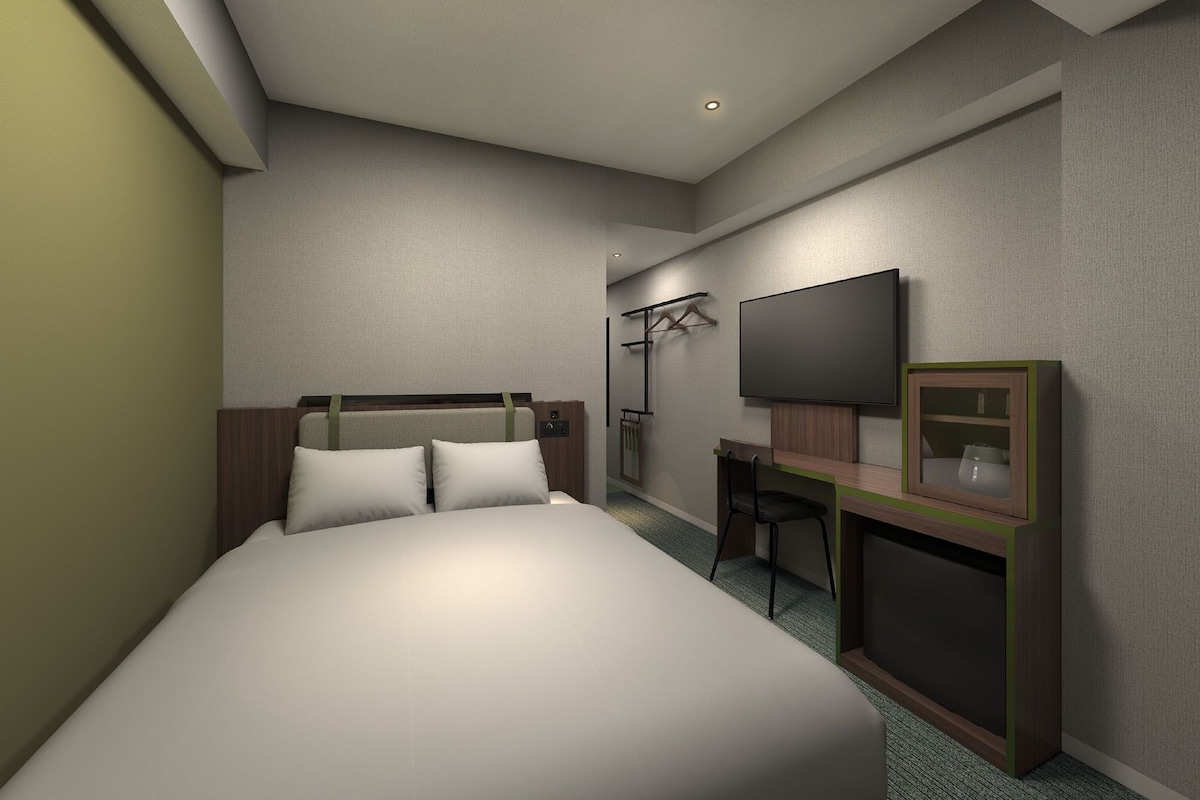 Cofres nos quartos, Wi-Fi de cortesia, roupa de cama