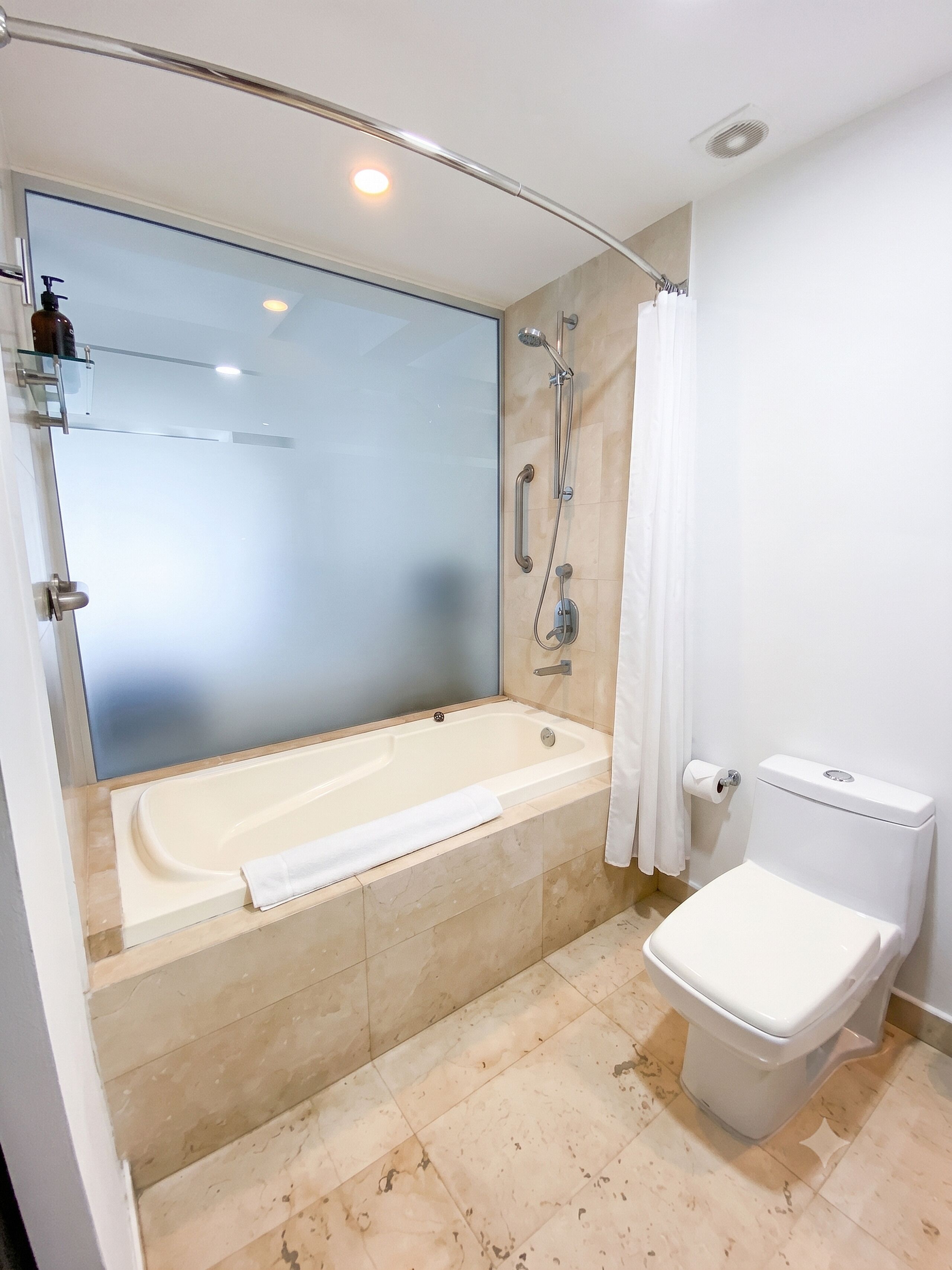 Apartment | Bathroom
