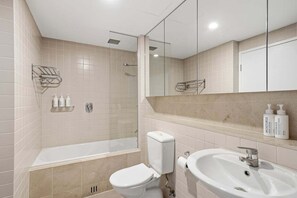 Bathroom - Belle Escapes - Azure Ocean Retreat (Holdfast Bay)