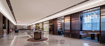 Crystal Hotel Yantai Municipal Gov MixC