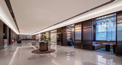 Crystal Hotel Yantai Municipal Gov MixC
