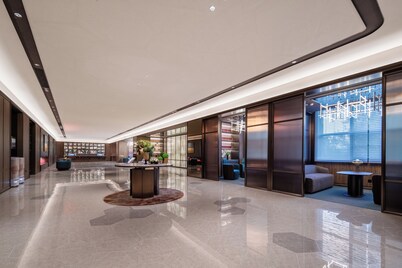 Crystal Hotel Yantai Municipal Gov MixC