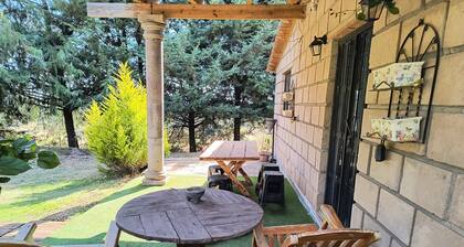 Metztli cabin 4 minutes from the center of Amealco, family atmosphere, internet