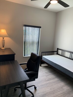 Room - Luxury furnished duplex Villa close to Gulf in Spring Hill, Florida (Spring Hill)
