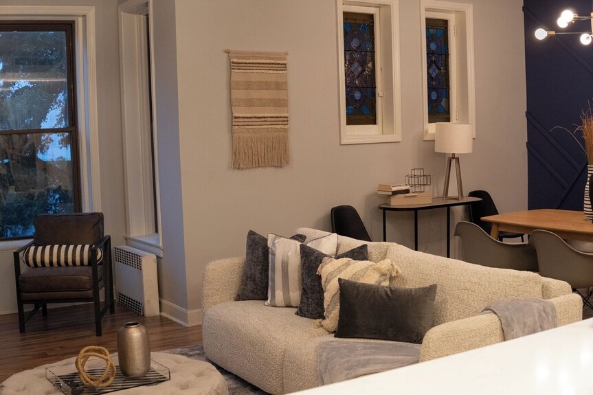 Near Zoo And Beach Reading Nook + Parking - Chicago, IL