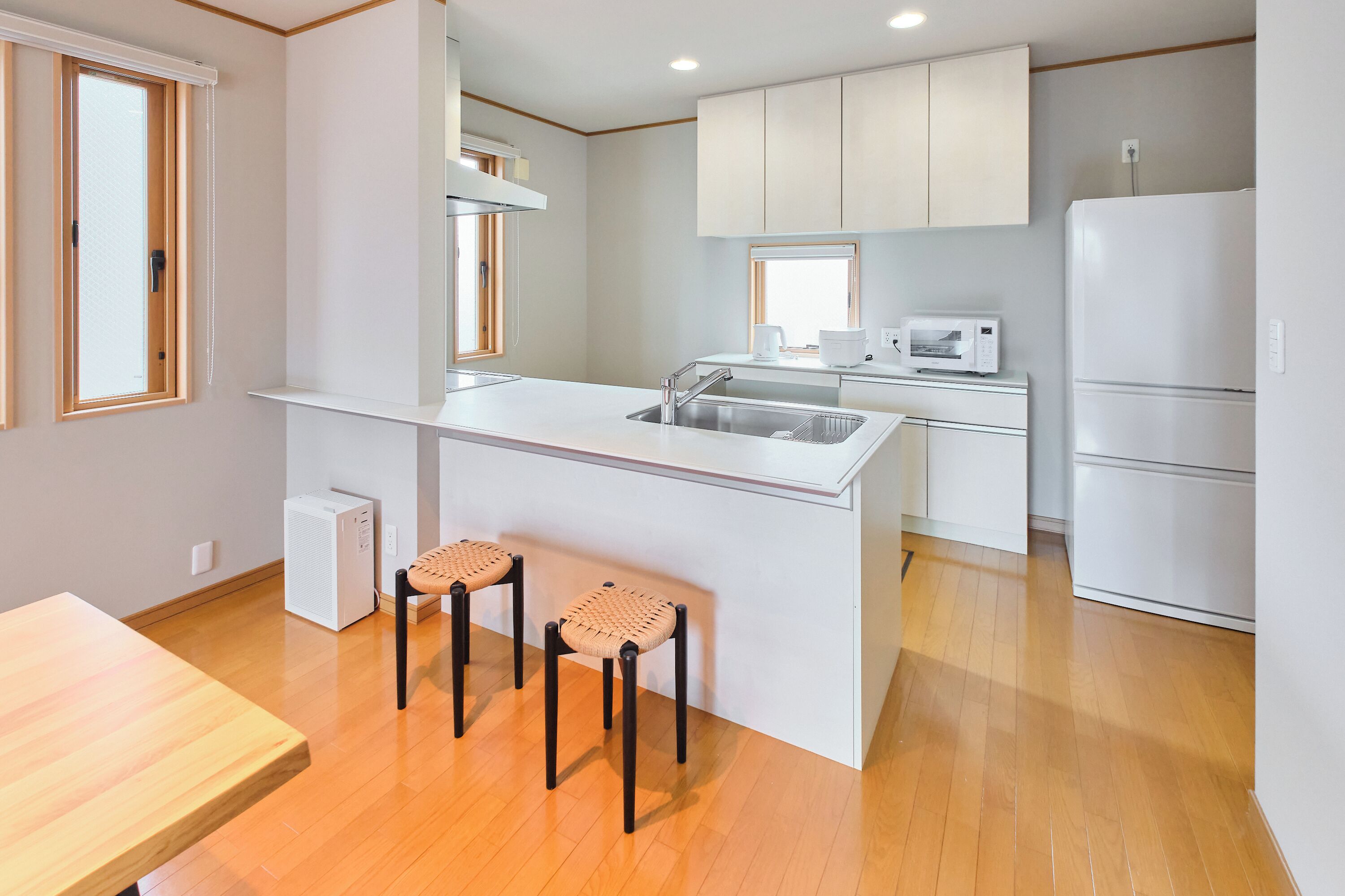 Deluxe House, Non Smoking (Include projector) | Private kitchen | Rice cooker, cookware/dishes/utensils, freezer