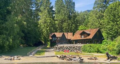Waterfront Spacious Custom Lakefront Home - Lake Quinault, Olympic National Park