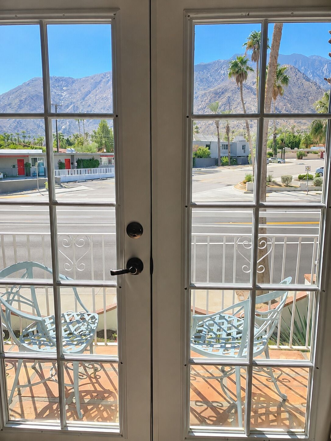 Executive Suite, 1 Bedroom, Kitchen, Mountain View | Balcony view