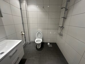 Bathroom - Cozy Studio with 3 beds in Sollentuna, Stockholm (Sollentuns)