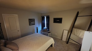 1 Schlafzimmer, Bügeleisen/Bügelbrett, kostenloses WLAN, Bettwäsche