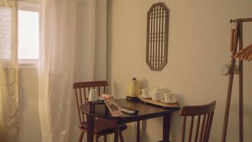Standard Double Room | Dining