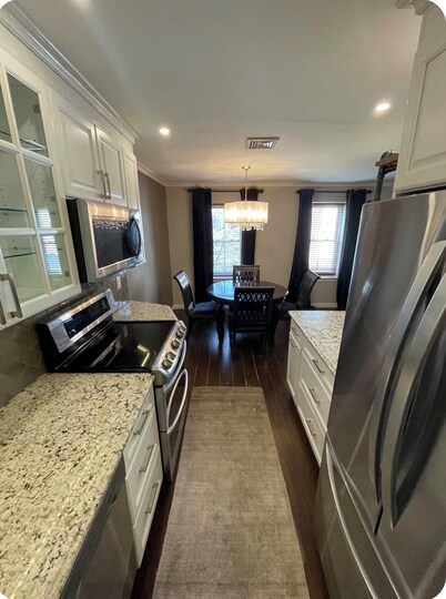 Fabulous condo with AC in the heart of Clifton, 8 mins to Giant’s Stadium