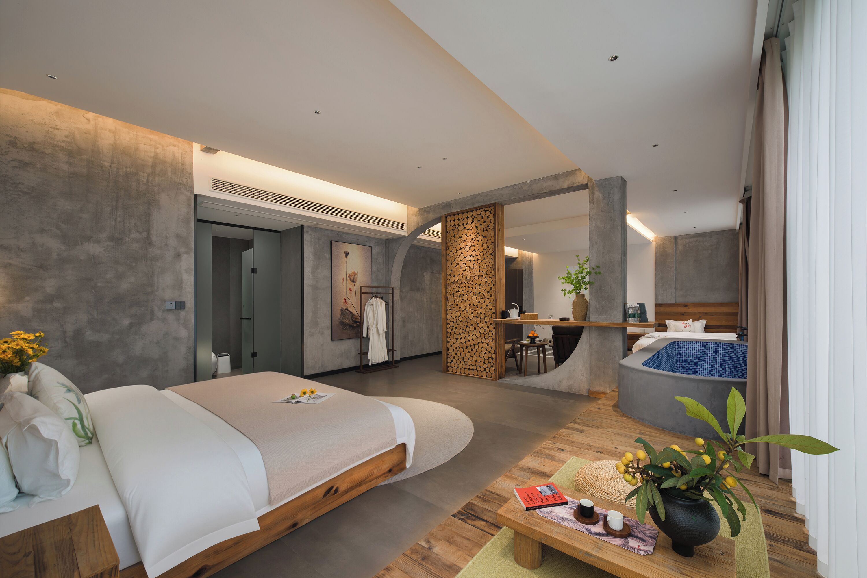 Luxury Suite, Balcony, Hill View | Laptop workspace, blackout drapes, soundproofing, iron/ironing board