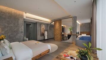 Luxury Suite, Balcony, Hill View | Laptop workspace, blackout drapes, soundproofing, iron/ironing board