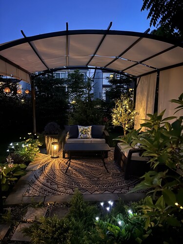 RAVENWOOD - Garden Suite with Private Sunroom