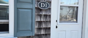 Modern, Charming 1-bedroom cottage with ductless AC in Dennisport