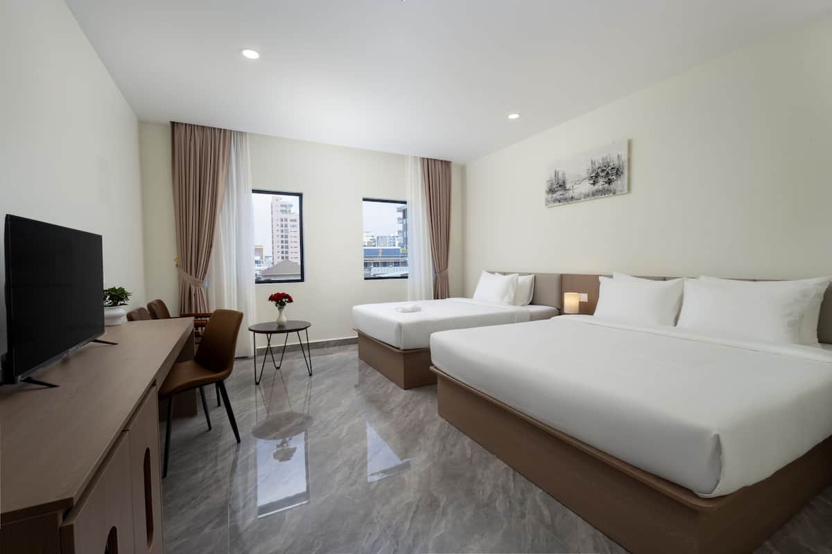 In-room safe, desk, laptop workspace, soundproofing