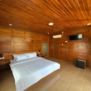 Deluxe-Doppelzimmer | Schreibtisch