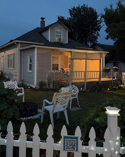 Granny’s Corner Suite - 2 bed home near Medora, Theodore Roosevelt National Park