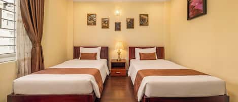 Basic Double Room | Desk, WiFi (free)