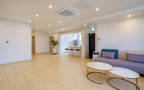 Penthouse, City View | Blackout drapes, soundproofing, WiFi (free), bed sheets - Ayana Hotel & Resort (Mokpo)