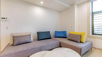 Penthouse, pemandangan kota | Tirai kedap cahaya, kedap suara, Wi-Fi gratis, dan seprai linen